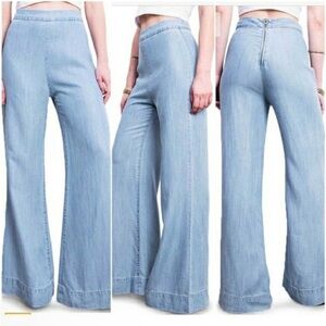 Signature 8 Light Blue High-Waisted Wide-Leg Jeans Small